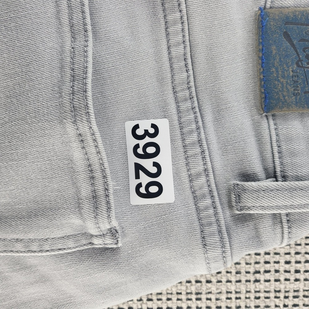 Mugsy Jeans Mens 31x30 Gray Stretch Denim Slim Tapered Leg 5 Pocket Casual Pants - Picture 9 of 9